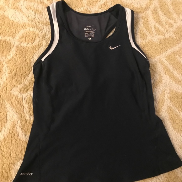 Nike Tops - 4 for 20$ Nike Dri fit top